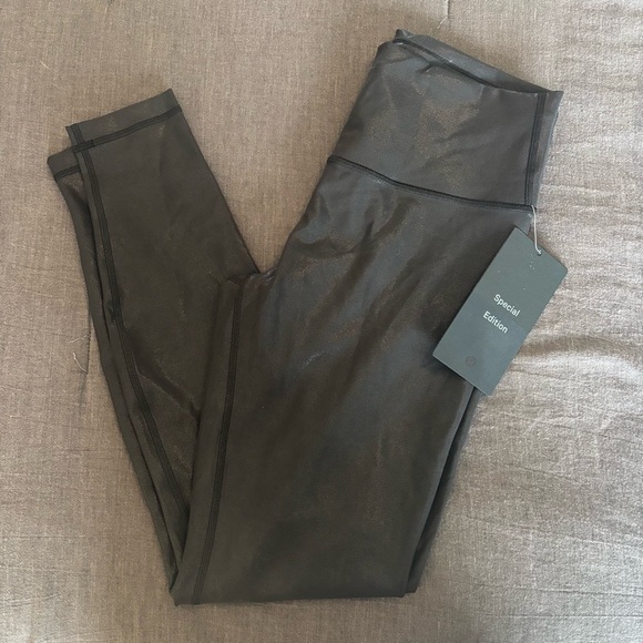 lululemon athletica Pants - Lululemon WUNDER train HR tight 28” foil color RFXB black size 10 #367